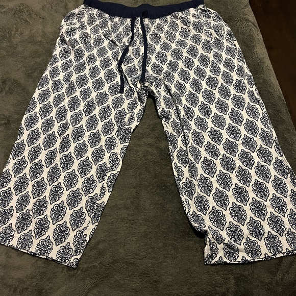 Nautica Sleepwear Women's Ki KNT medallian Capri - Picture 1 of 4